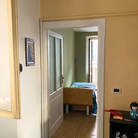 Cozy Flat In Pedestrian Old Village 아파트 *