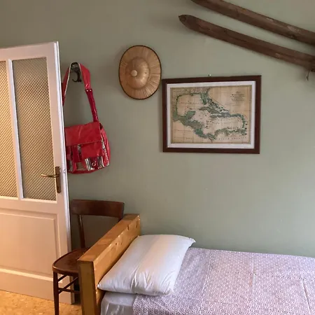 Cozy Flat In Pedestrian Old Village 아파트